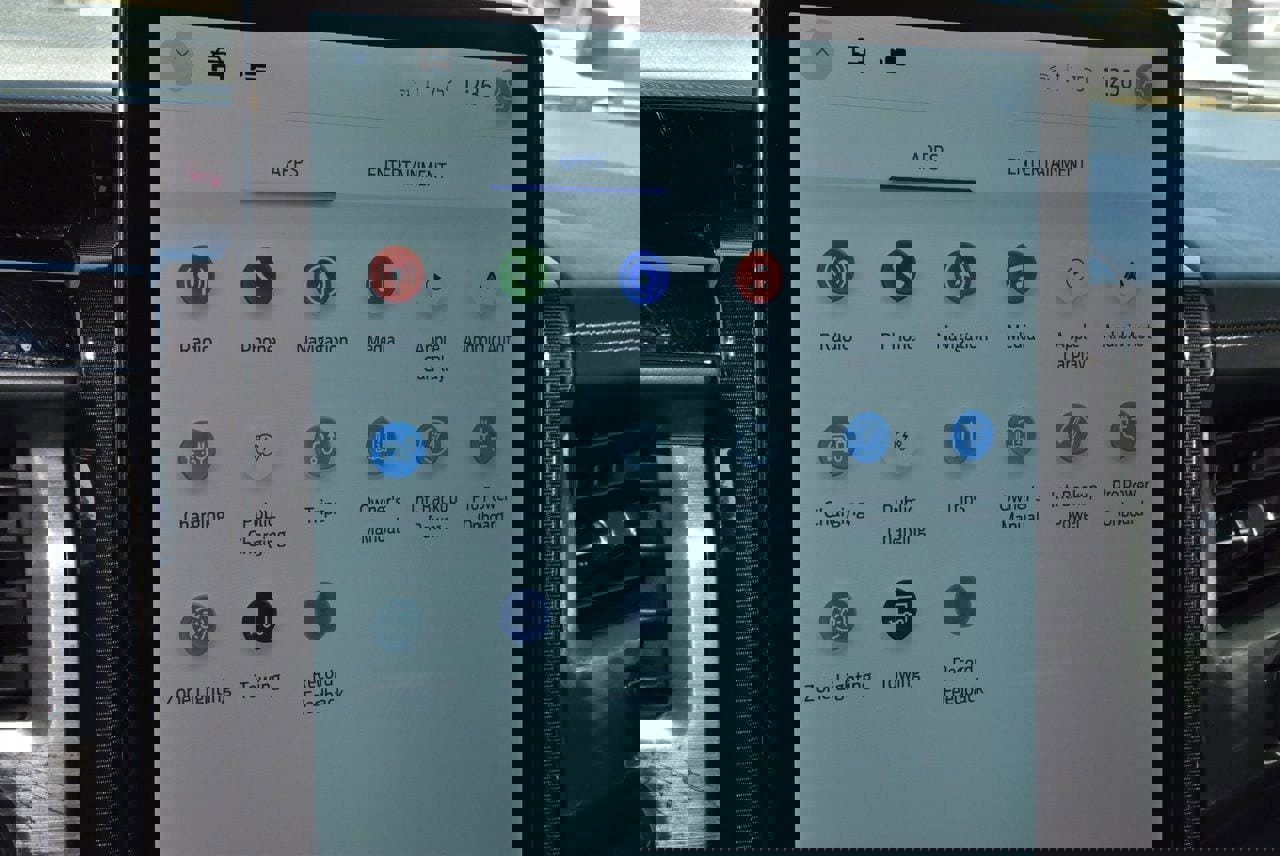 Certified 2023 Ford F150 Lightning Platinum image 29