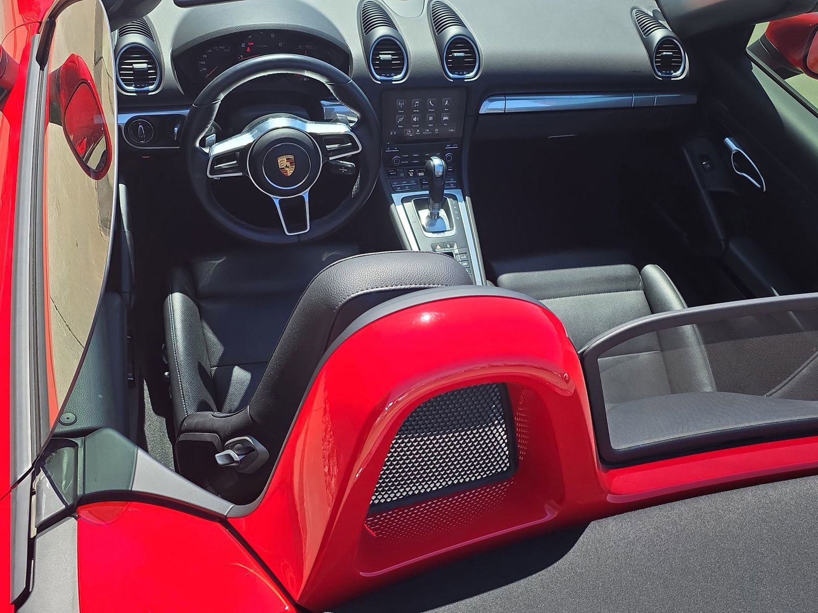 Used 2019 Porsche 718 Boxster image 26