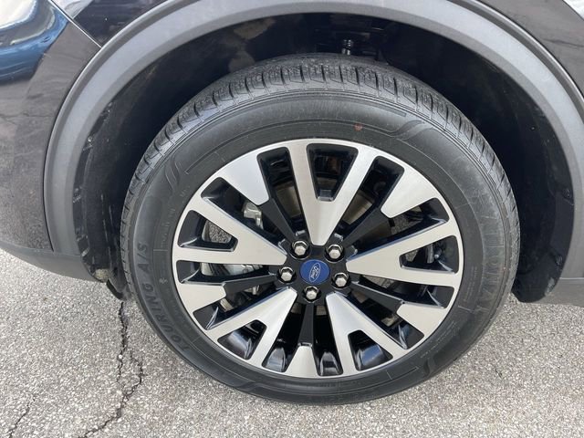 Used 2020 Ford Escape SE Sport image 10