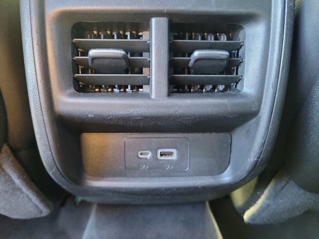 Used 2024 Cadillac XT4 Premium Luxury AWD/4WD image 17