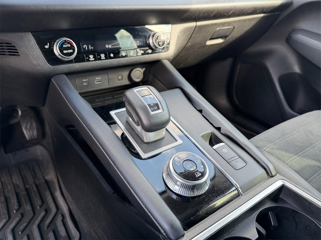 Used 2022 Mitsubishi Outlander SE image 21