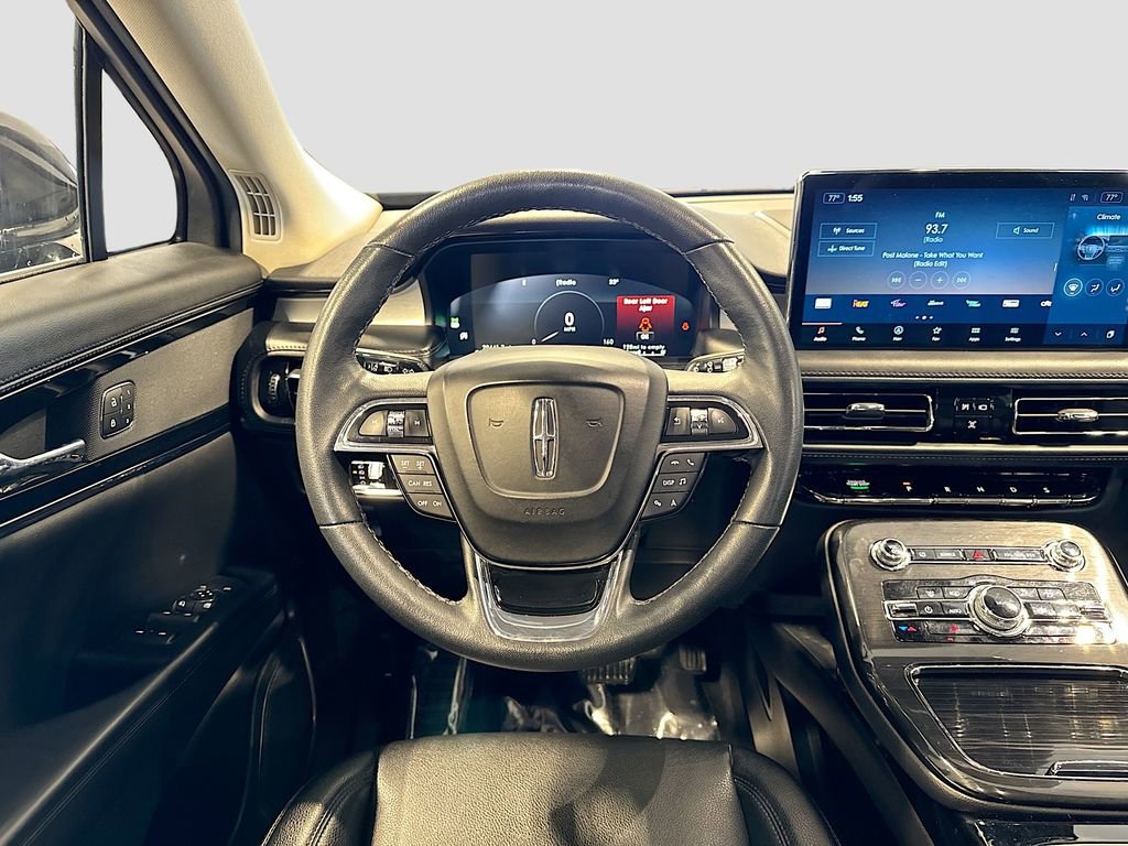 Used 2023 Lincoln Nautilus AWD w/ Premium Package image 19