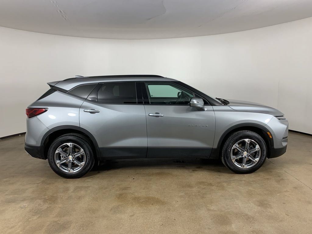 Used 2023 Chevrolet Blazer LT AWD/4WD image 7