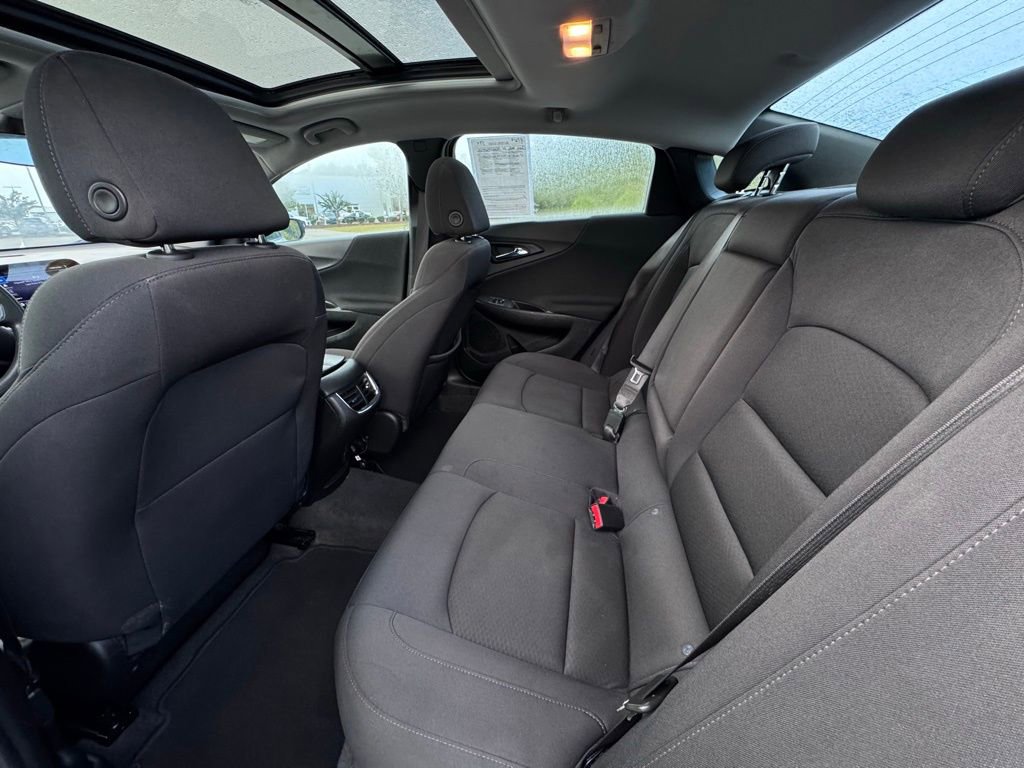 Used 2024 Chevrolet Malibu LT image 24