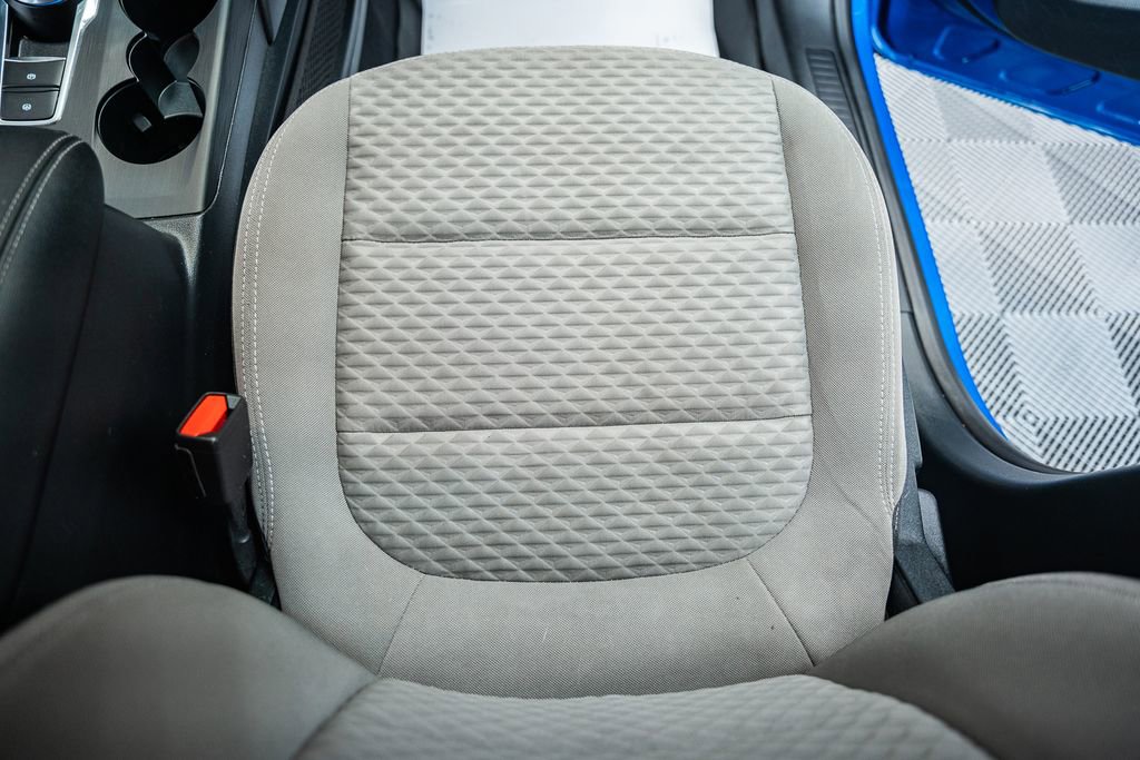 Certified 2020 Ford Escape SE image 30