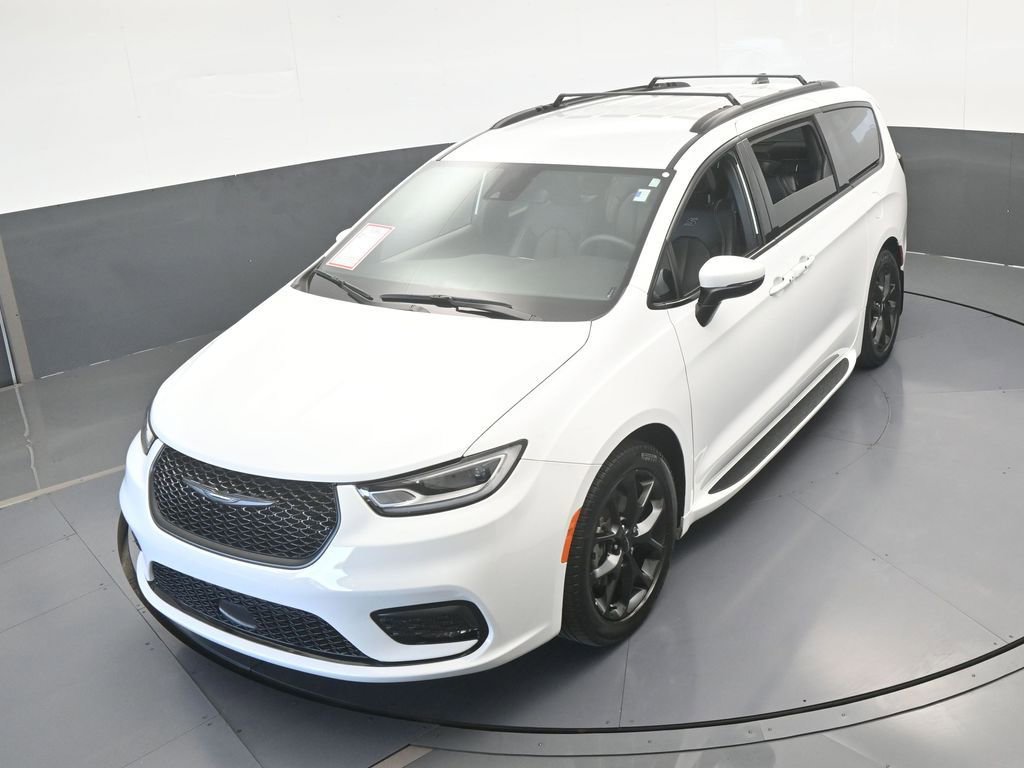 Used 2023 Chrysler Pacifica Touring-L w/ S Appearance Package image 49