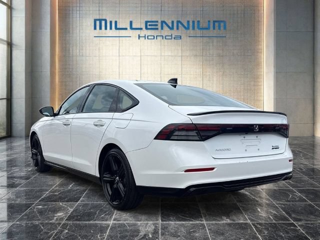 Used 2024 Honda Accord Sport image 3