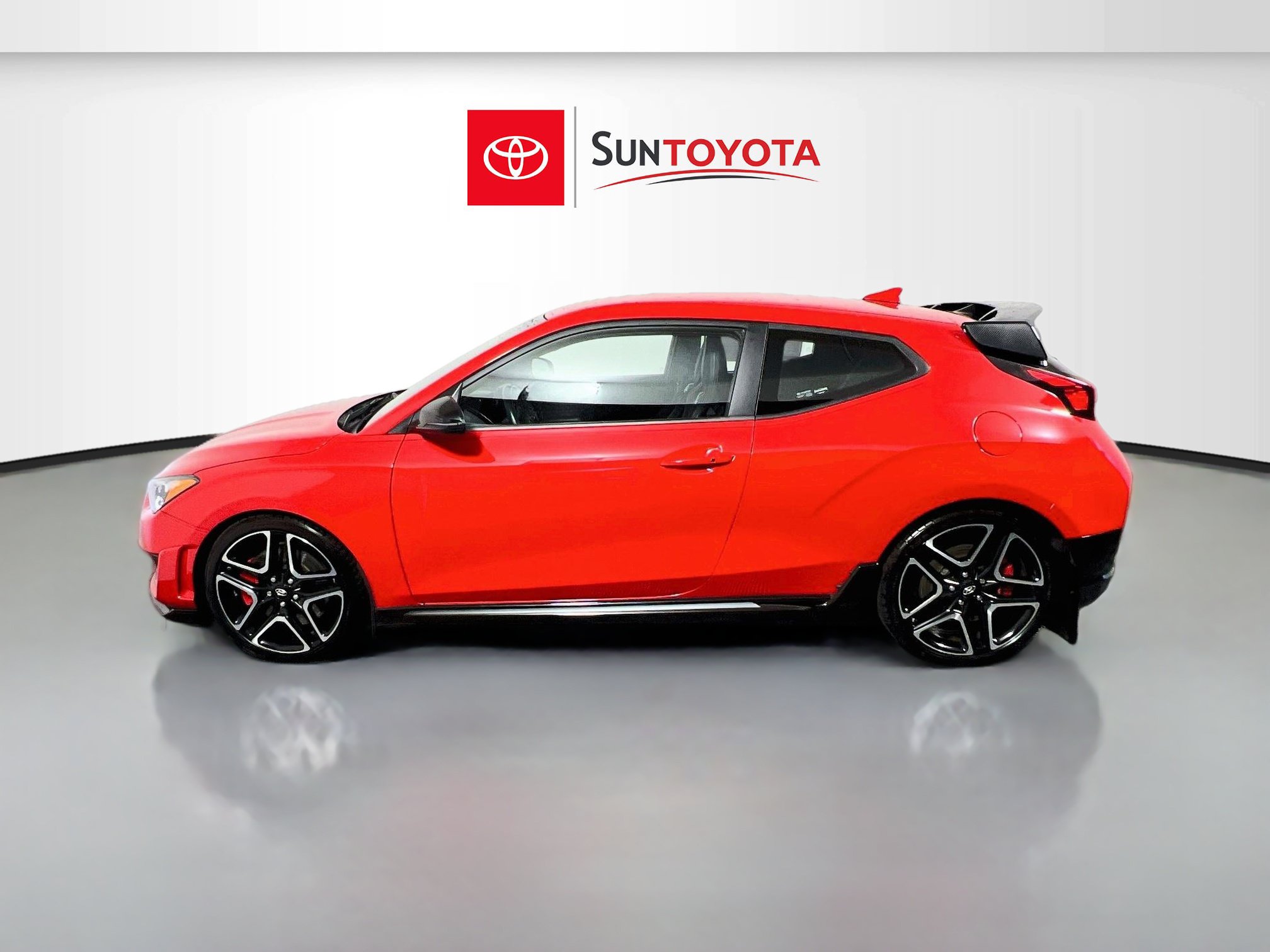Used 2022 Hyundai Veloster N FWD image 7