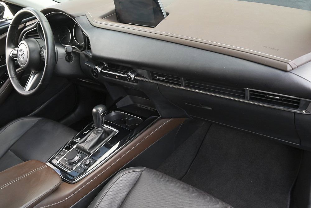 Certified 2025 MAZDA CX-30 AWD 2.5 S w/ Premium Package image 19