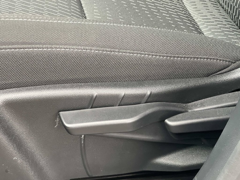 Used 2026 Chevrolet Equinox LT w/ Safety and Technology Package FWD image 14