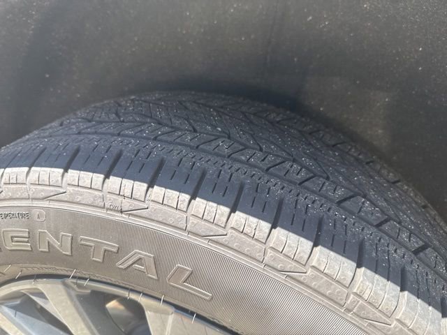 Used 2023 Chevrolet Traverse RS w/ LPO, Floor Liner Package AWD/4WD image 10