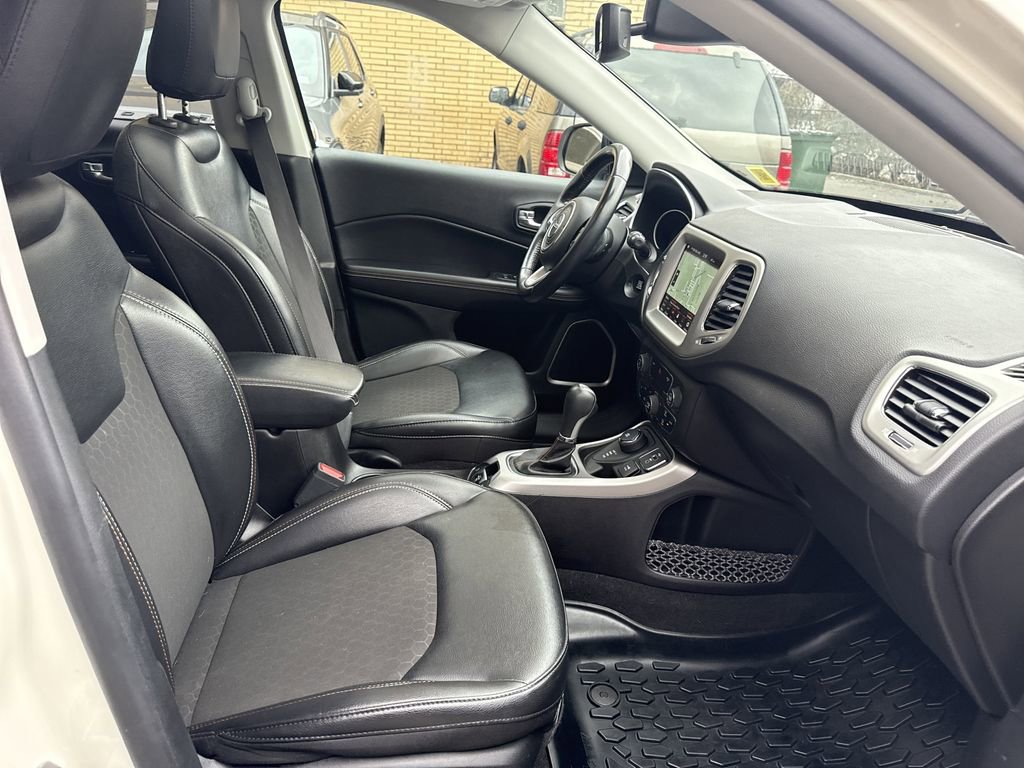 Used 2020 Jeep Compass Latitude w/ Popular Equipment Group image 27