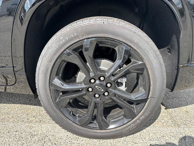 New 2027 Chevrolet Traverse RS w/ LPO, Floor Liner Package AWD/4WD image 6