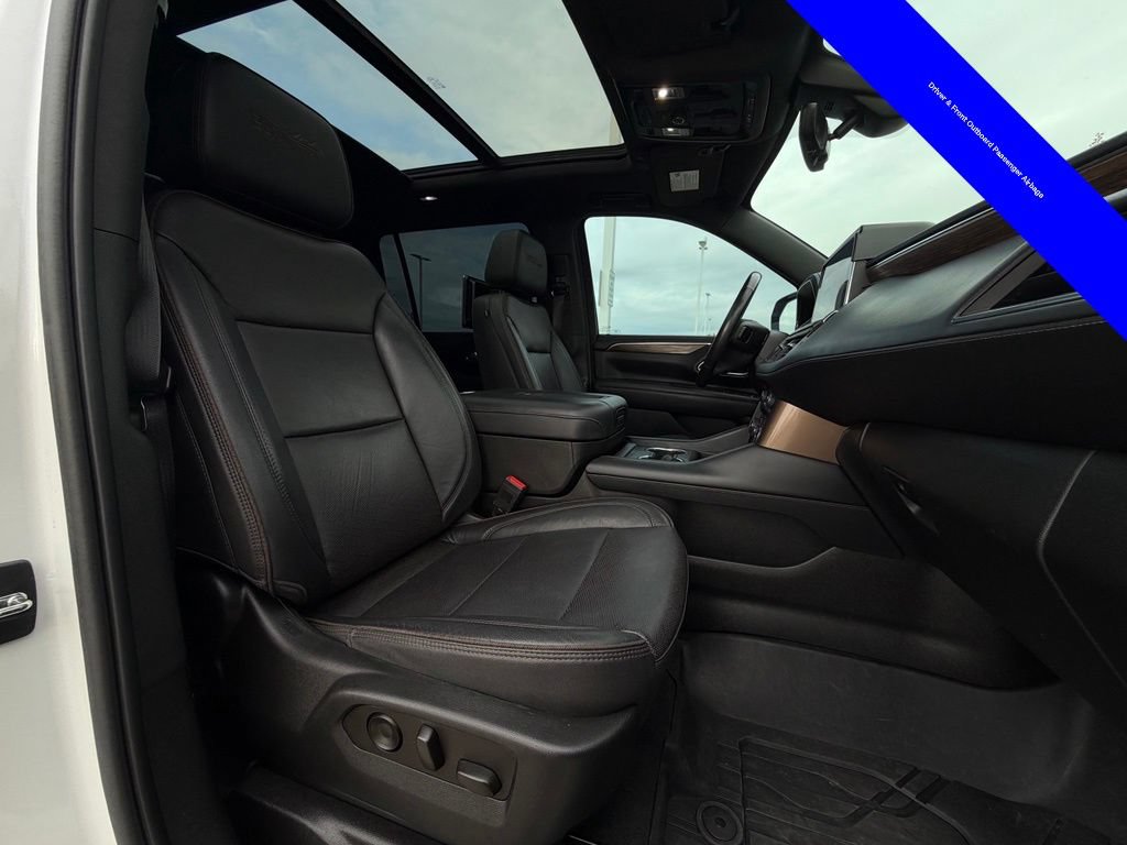 Used 2022 Chevrolet Suburban High Country AWD/4WD image 26