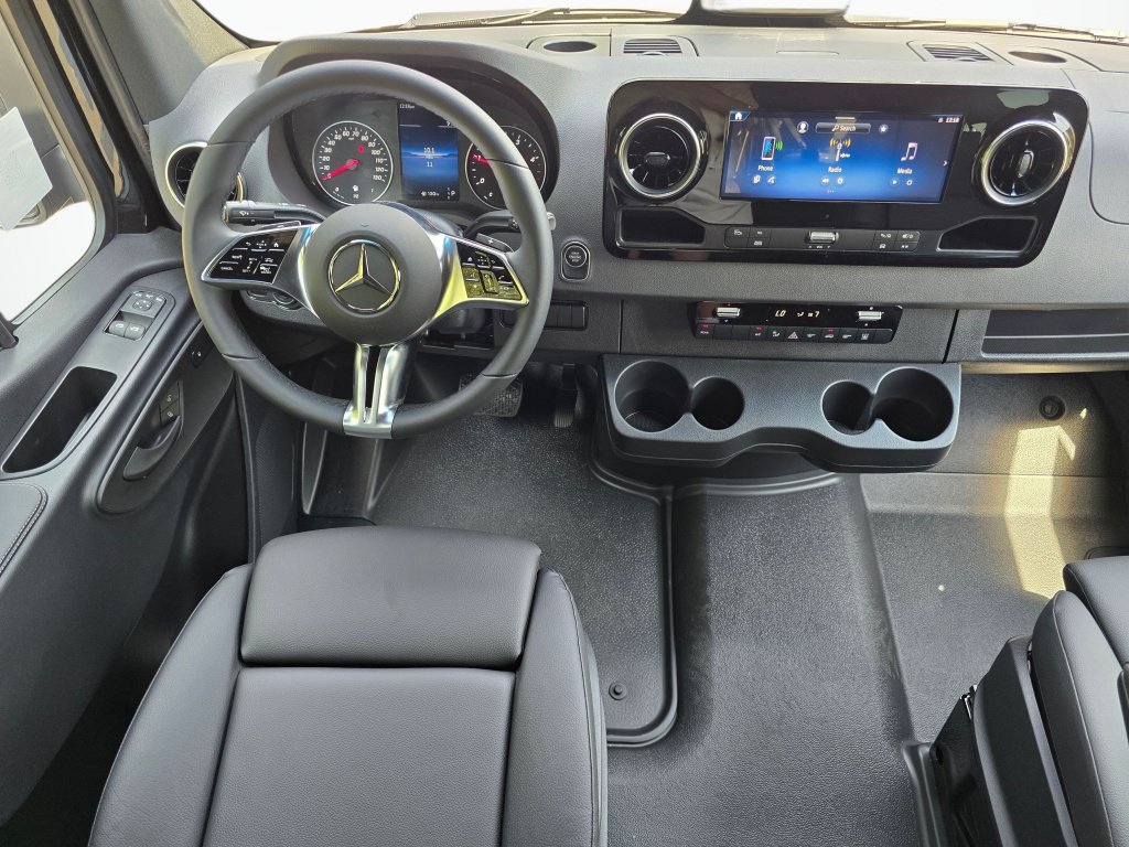 New 2026 Mercedes-Benz Sprinter 2500 image 23