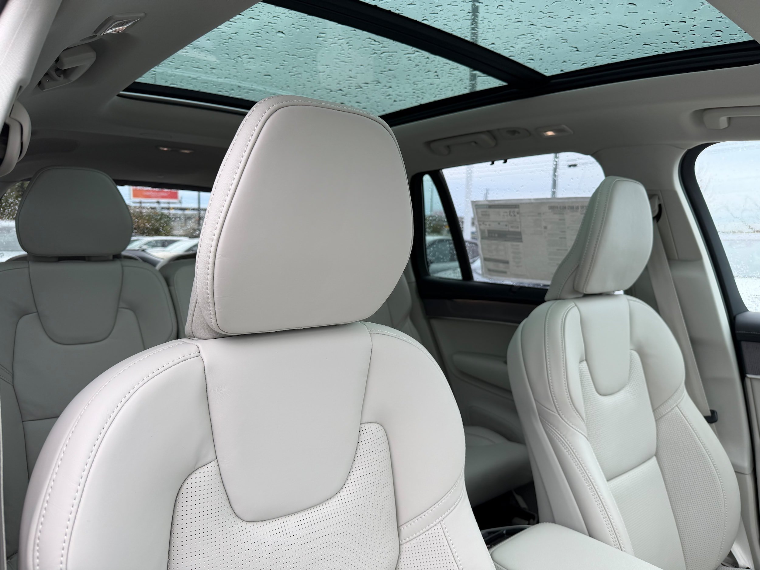 New 2026 Volvo XC90 B6 Ultra w/ Protection Package AWD/4WD image 9