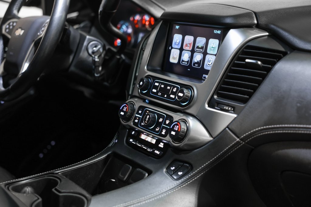 Used 2019 Chevrolet Suburban LT image 19