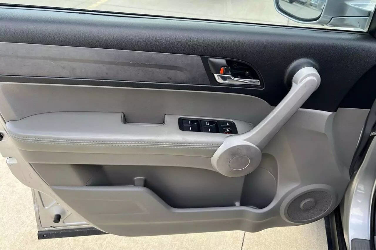 Used 2007 Honda CR-V EX-L image 11