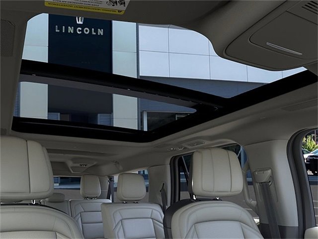 New 2026 Lincoln Navigator L Reserve AWD/4WD image 22