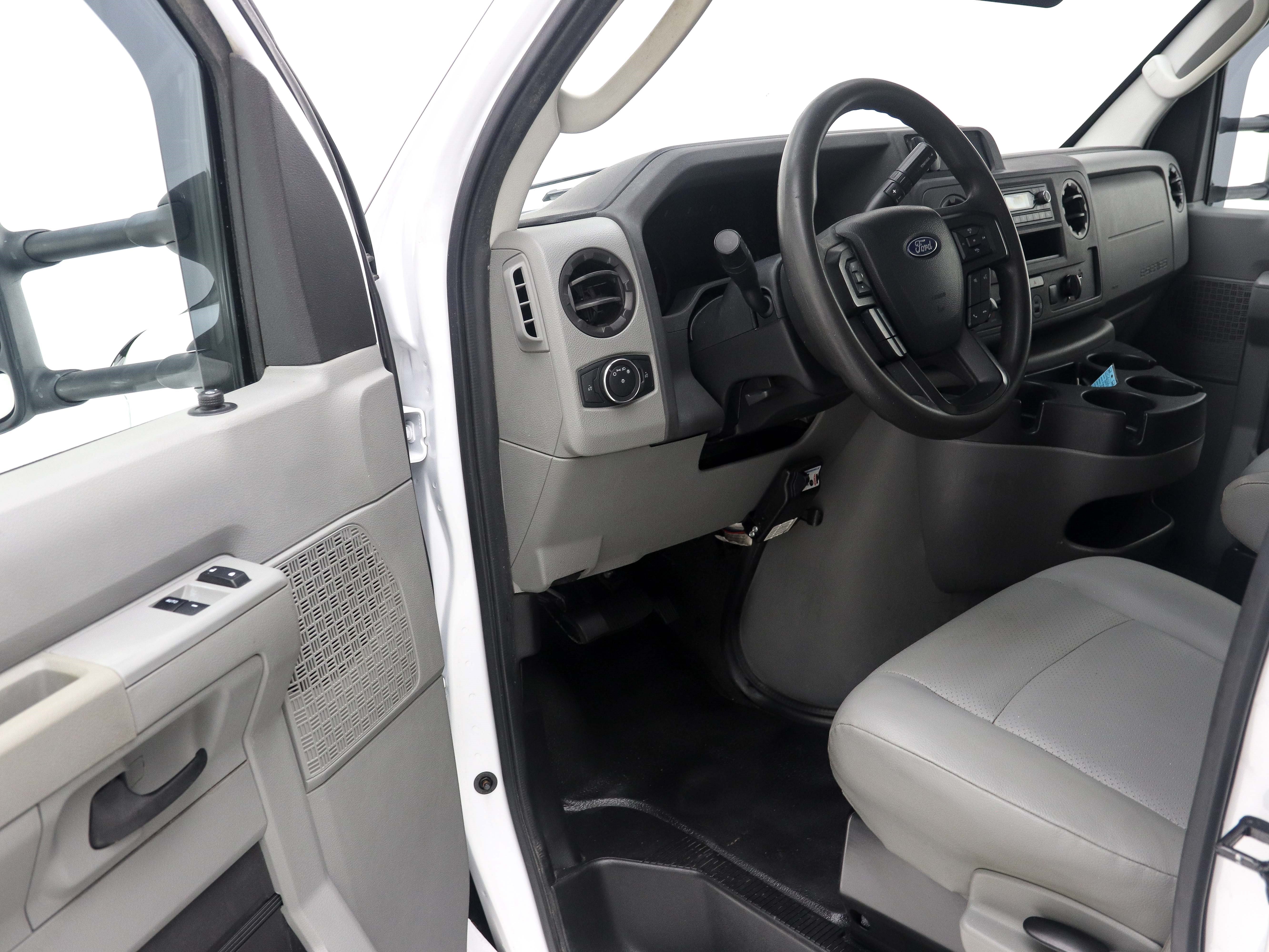 Used 2023 Ford E-450 and Econoline 450 Super Duty w/ Power Windows & Locks Group RWD image 21