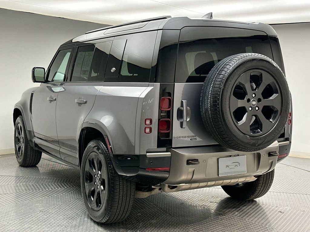Used 2022 Land Rover Defender 110 X-Dynamic SE image 11