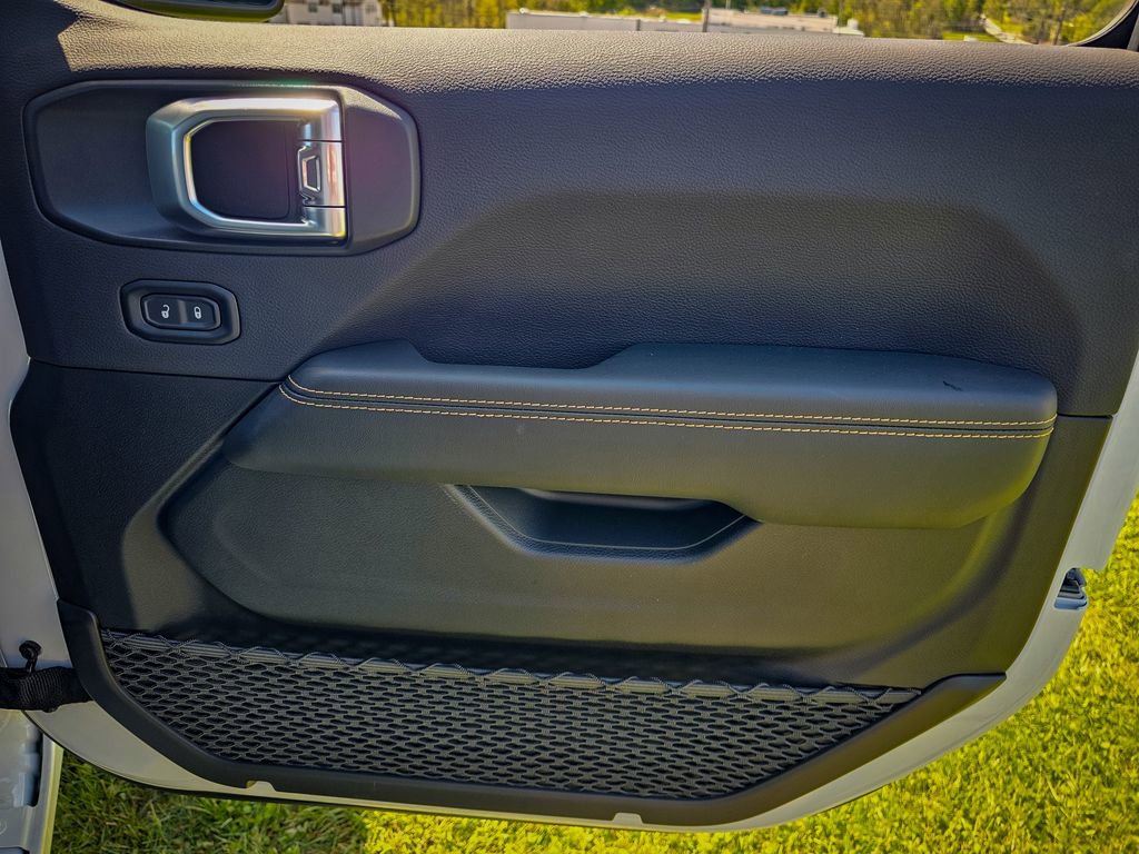 New 2026 Jeep Gladiator Sport AWD/4WD image 37
