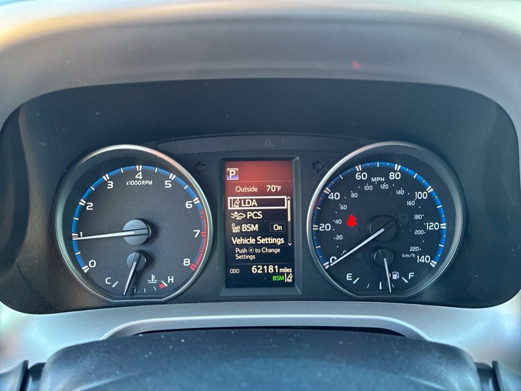 Used 2018 Toyota RAV4 XLE w/ Plus Extra Value Package AWD/4WD image 36