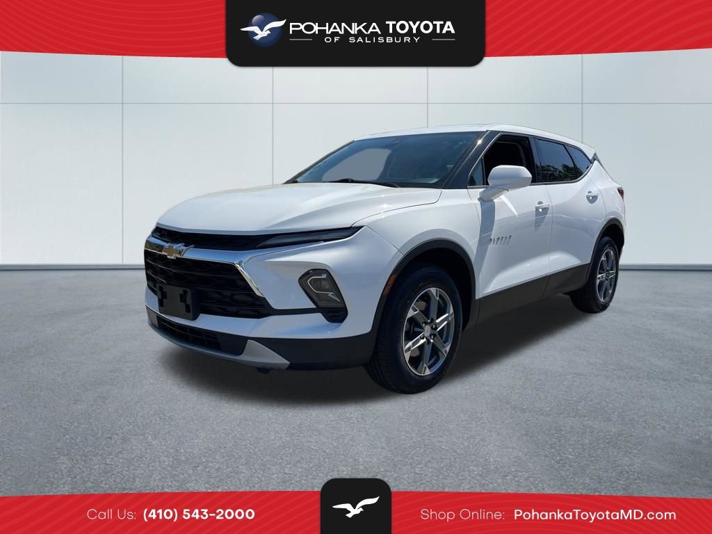 Used 2025 Chevrolet Blazer LT image 1