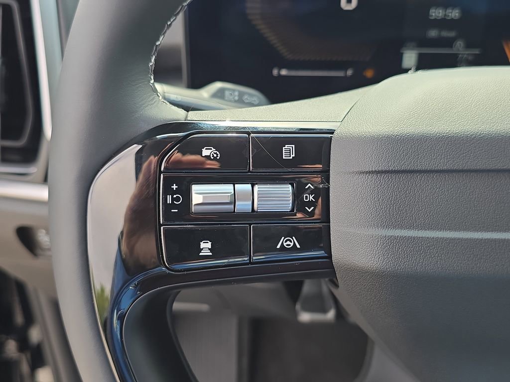 New 2026 Kia Sorento S FWD image 29