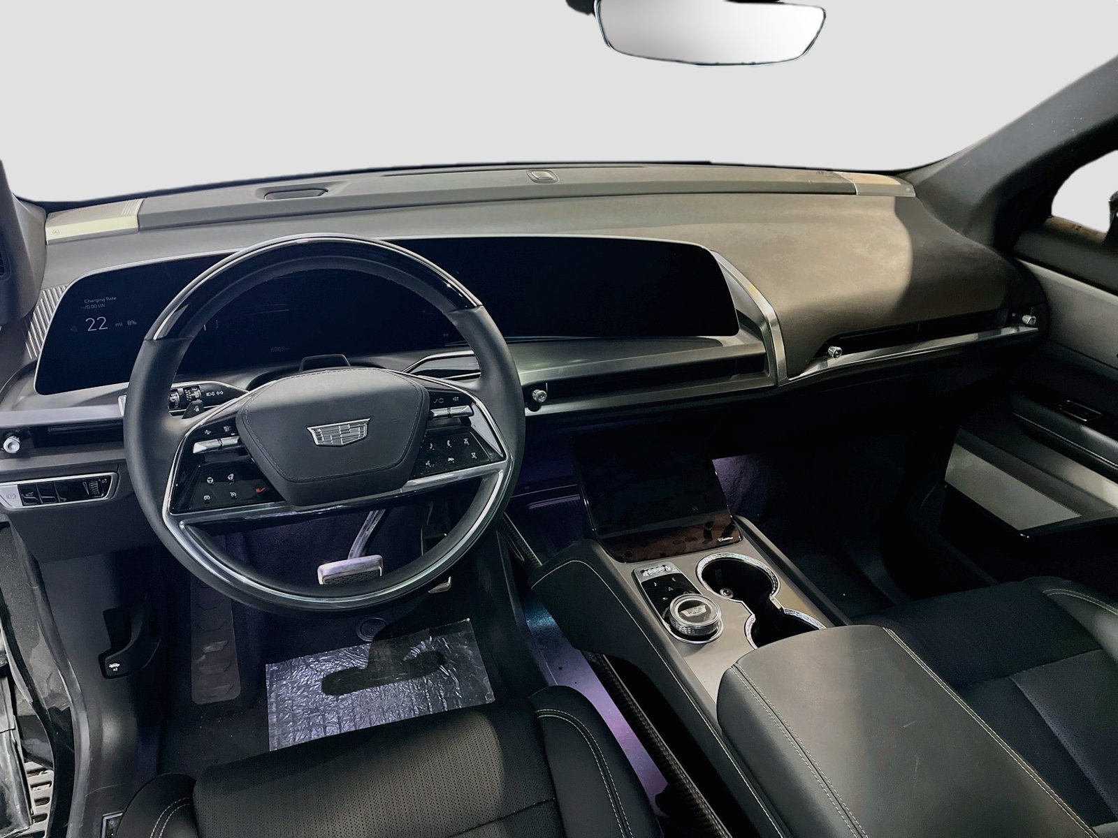 Used 2026 Cadillac Vistiq Luxury w/ LPO, Floor Liner Package AWD/4WD image 22