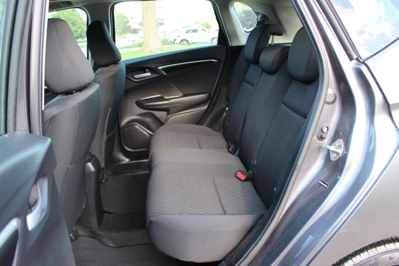 Used 2020 Honda Fit EX image 31