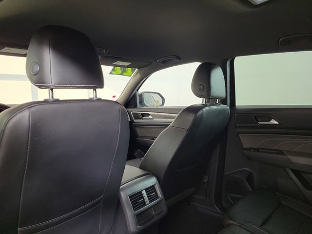 Used 2022 Volkswagen Atlas Cross Sport SE image 23