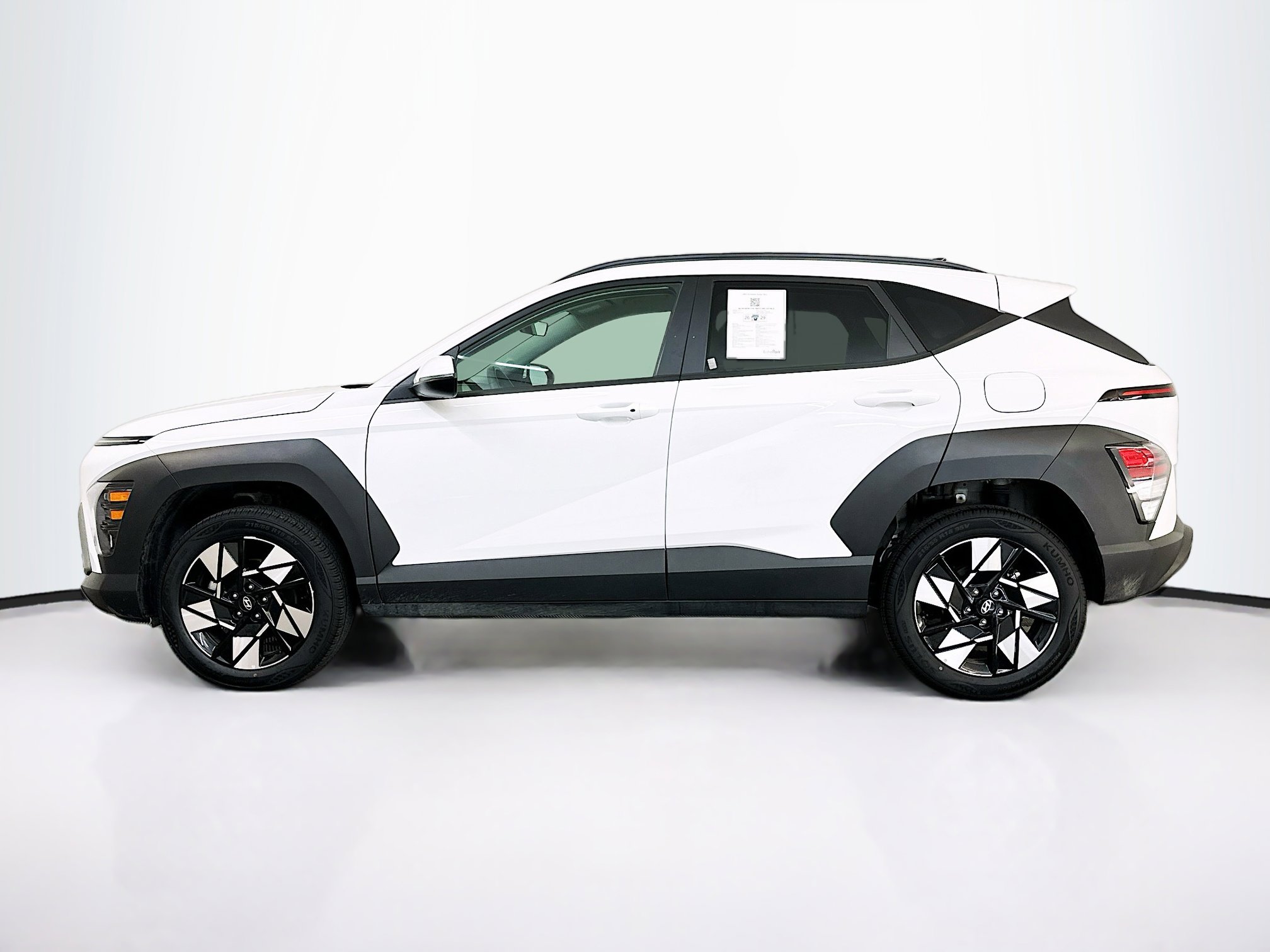 Used 2025 Hyundai Kona SEL image 4