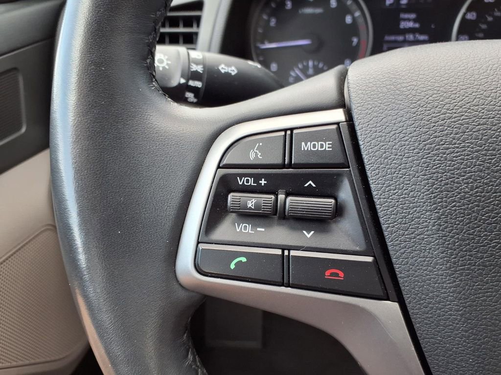 Used 2018 Hyundai Elantra Value Edition FWD image 14