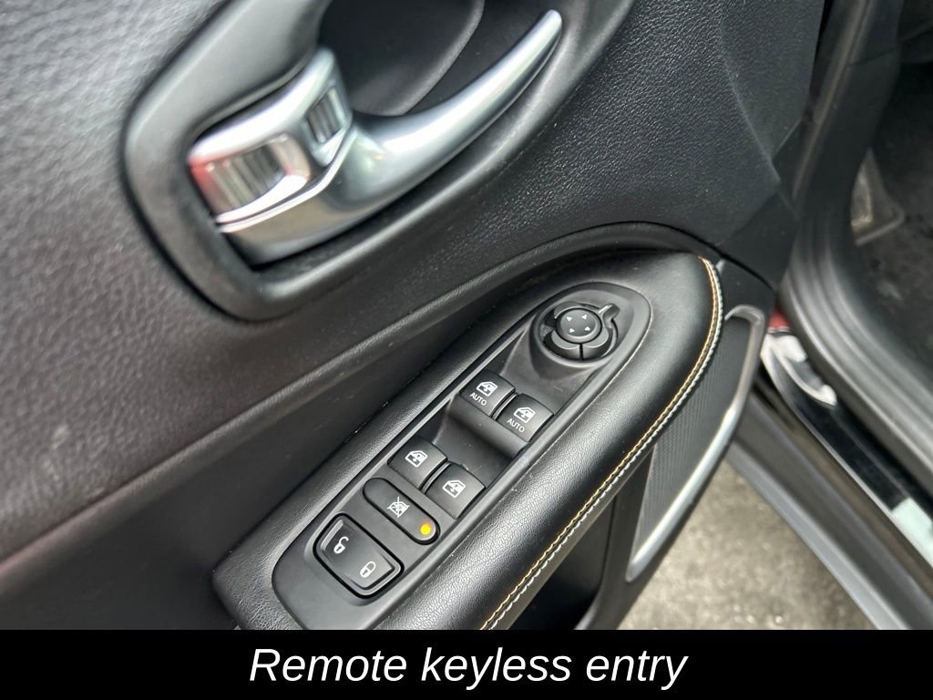 Used 2020 Jeep Compass Latitude image 13