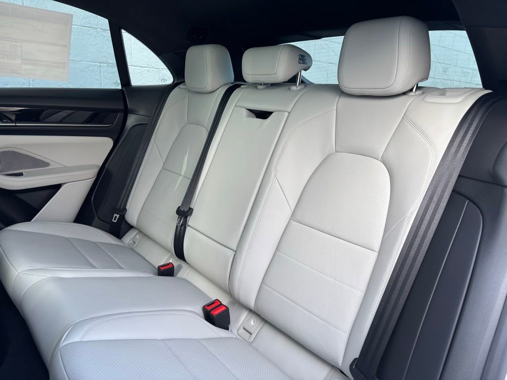 New 2025 Porsche Macan 4S Electric image 7