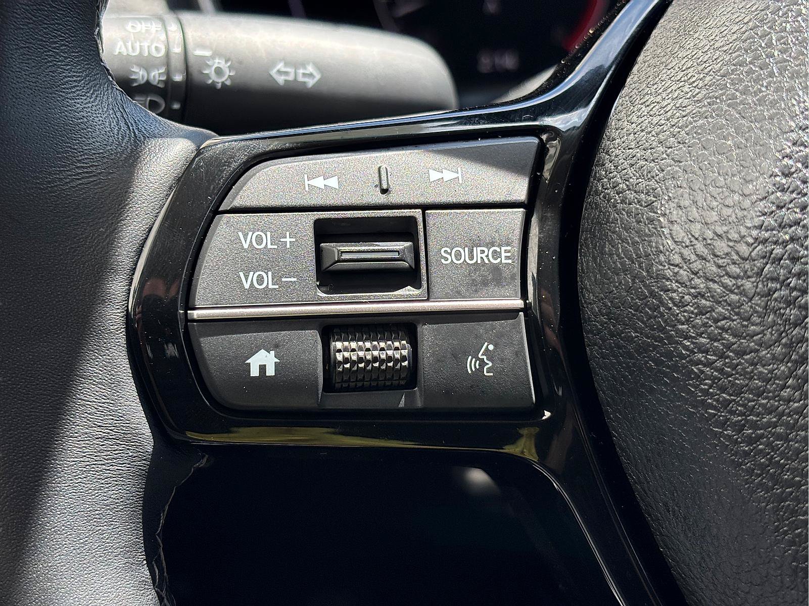 Certified 2023 Honda Civic EX-L image 28