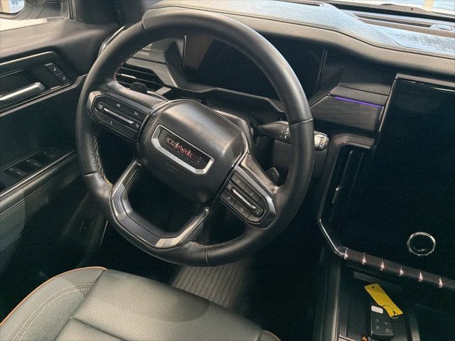 Used 2025 GMC Acadia AT4 image 32