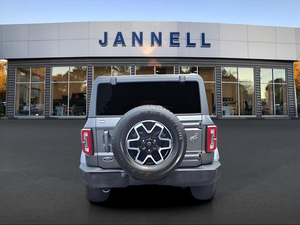 Used 2022 Ford Bronco Outer Banks image 6