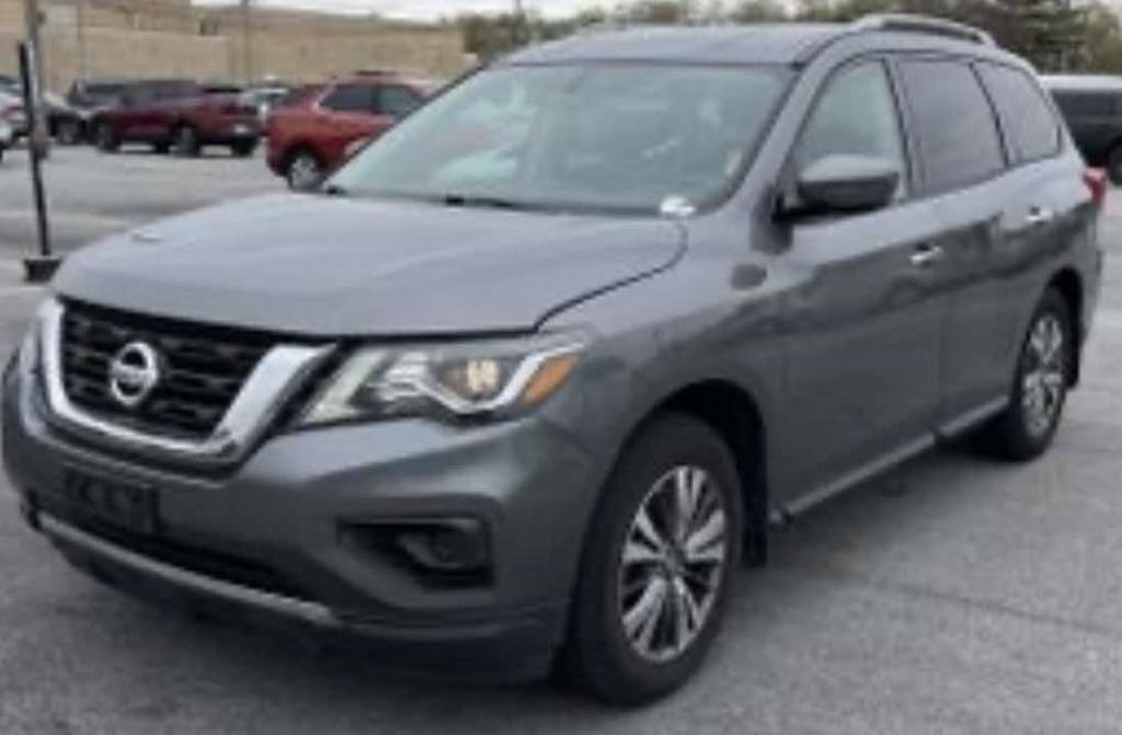 Used 2018 Nissan Pathfinder S AWD/4WD image 1