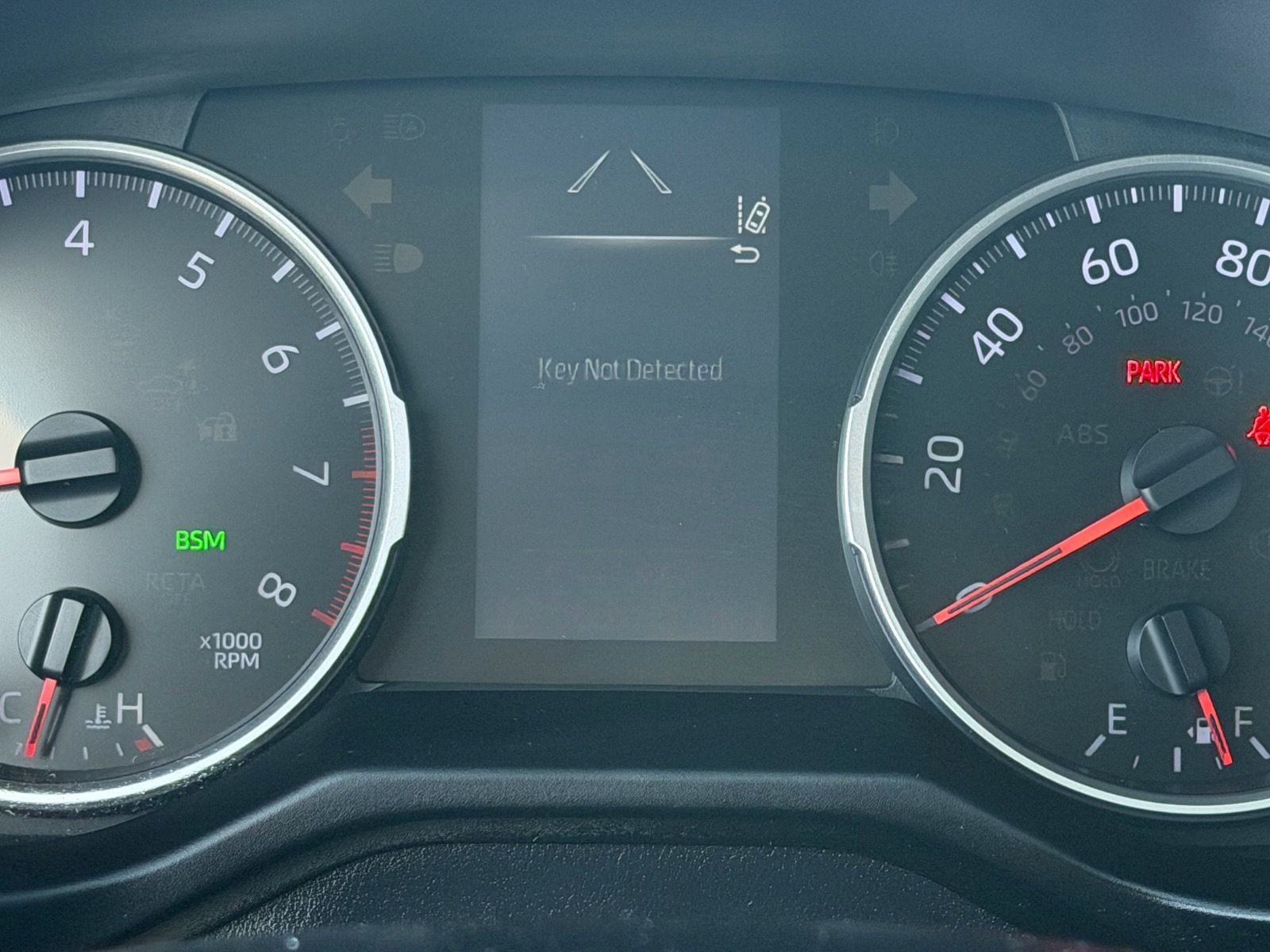 Used 2019 Toyota RAV4 XLE w/ Carpet Mat Package FWD image 26