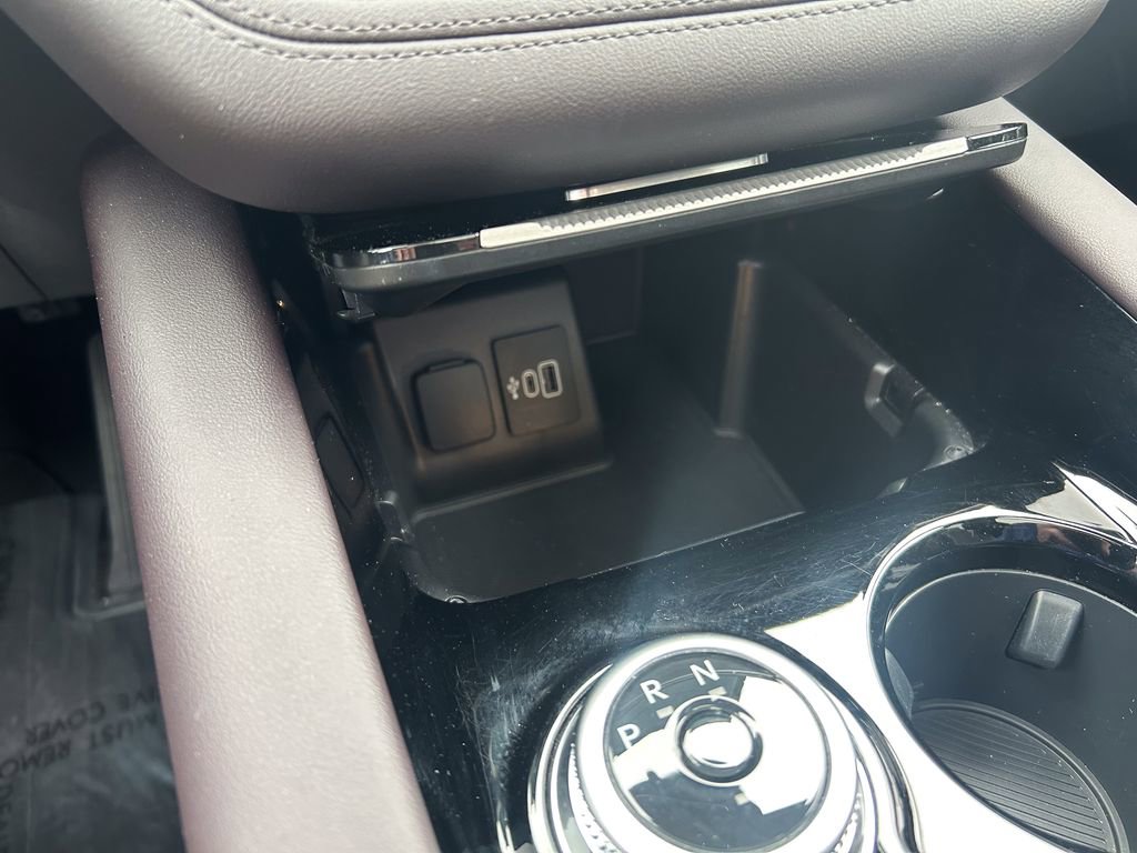 Used 2025 Ford Explorer Platinum w/ LUX Leather Package image 33