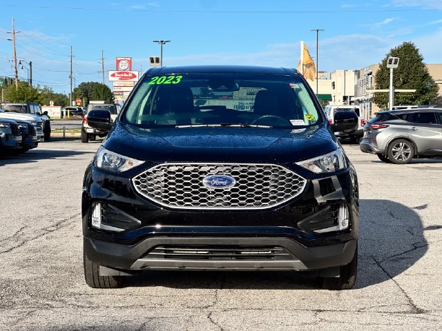 Certified 2023 Ford Edge SEL w/ Convenience Package AWD/4WD image 2