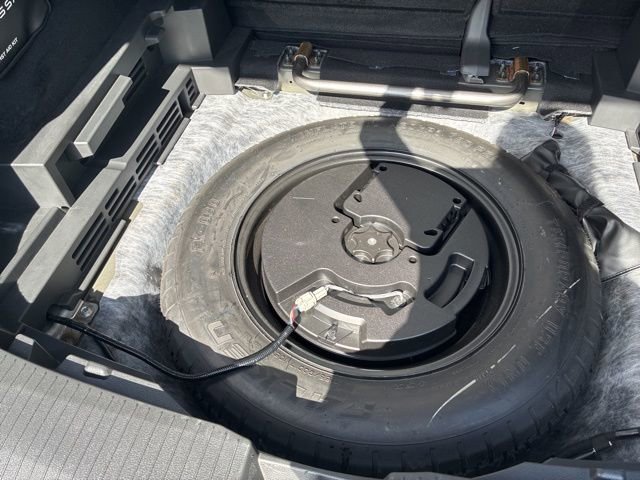 Used 2023 Nissan Rogue SV AWD/4WD image 43