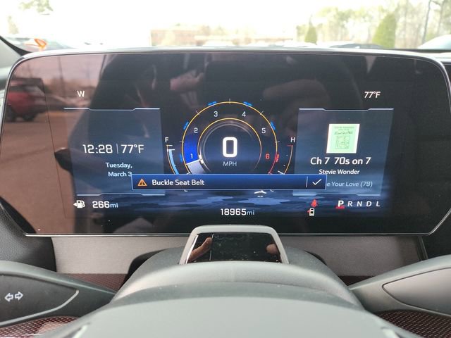 Used 2024 Chevrolet Traverse RS image 31