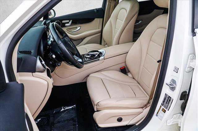 Used 2016 Mercedes-Benz GLC 300 4MATIC image 12