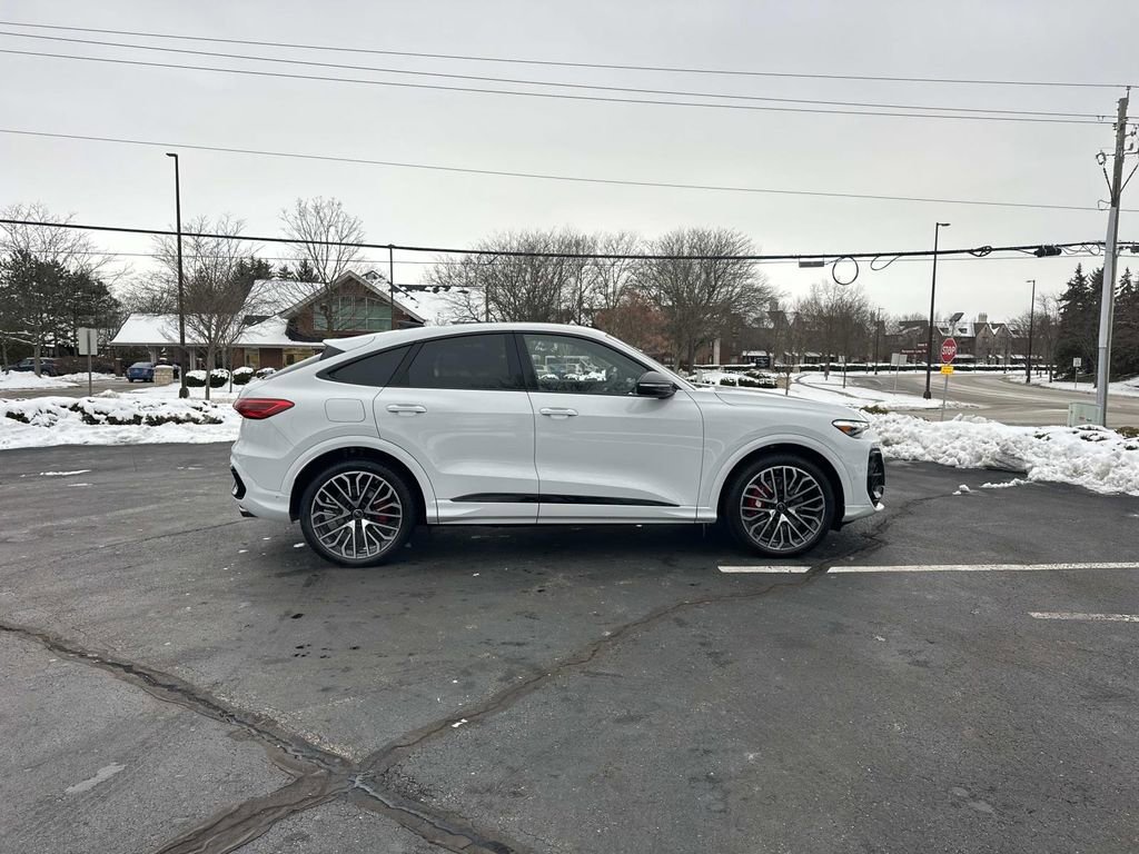 New 2025 Audi SQ5 Premium Plus image 8