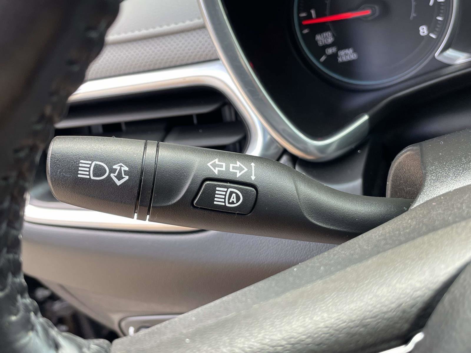 Used 2020 Chevrolet Equinox Premier image 20