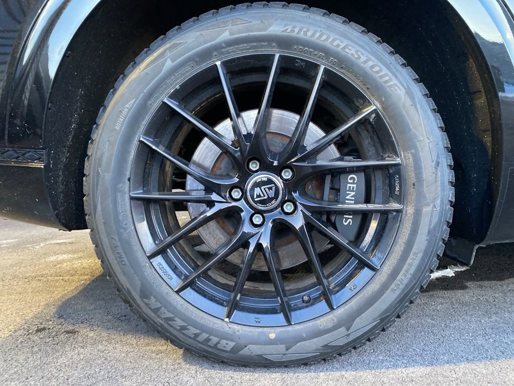 Certified 2023 Genesis GV70 3.5T Sport w/ Sport Prestige Package image 23