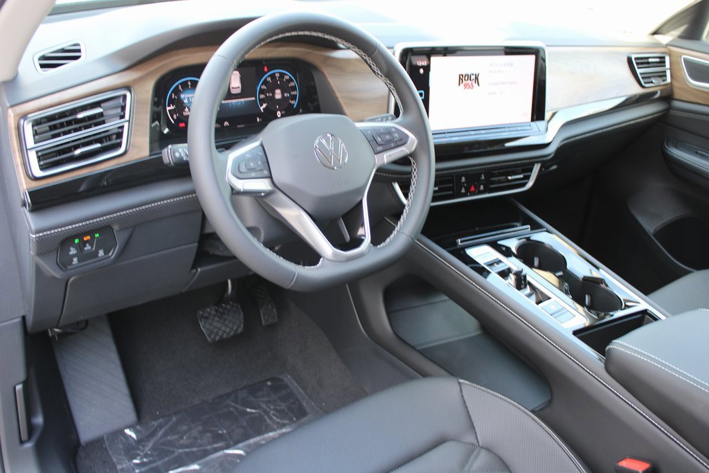New 2026 Volkswagen Atlas SE image 8